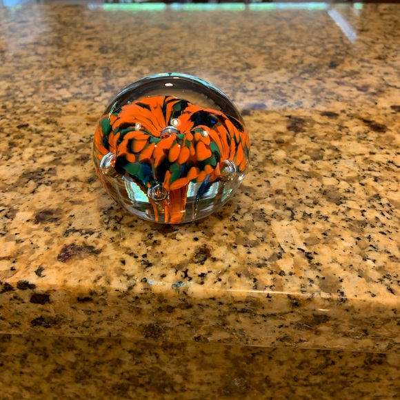 Art Glass Handblown Paperweight Corydon IN Signed Kerry Zimmerman Orange Gift - Picture 2 of 5